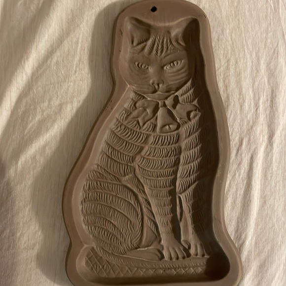 Hartstone pottery cat mold for cookies, chocolate, wall hangings. - Picture 6 of 6
